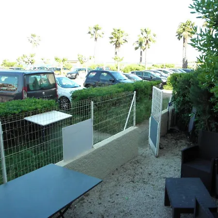 Apartamento Rdc Avec Cour A 60 M Du Grazel Gruissan